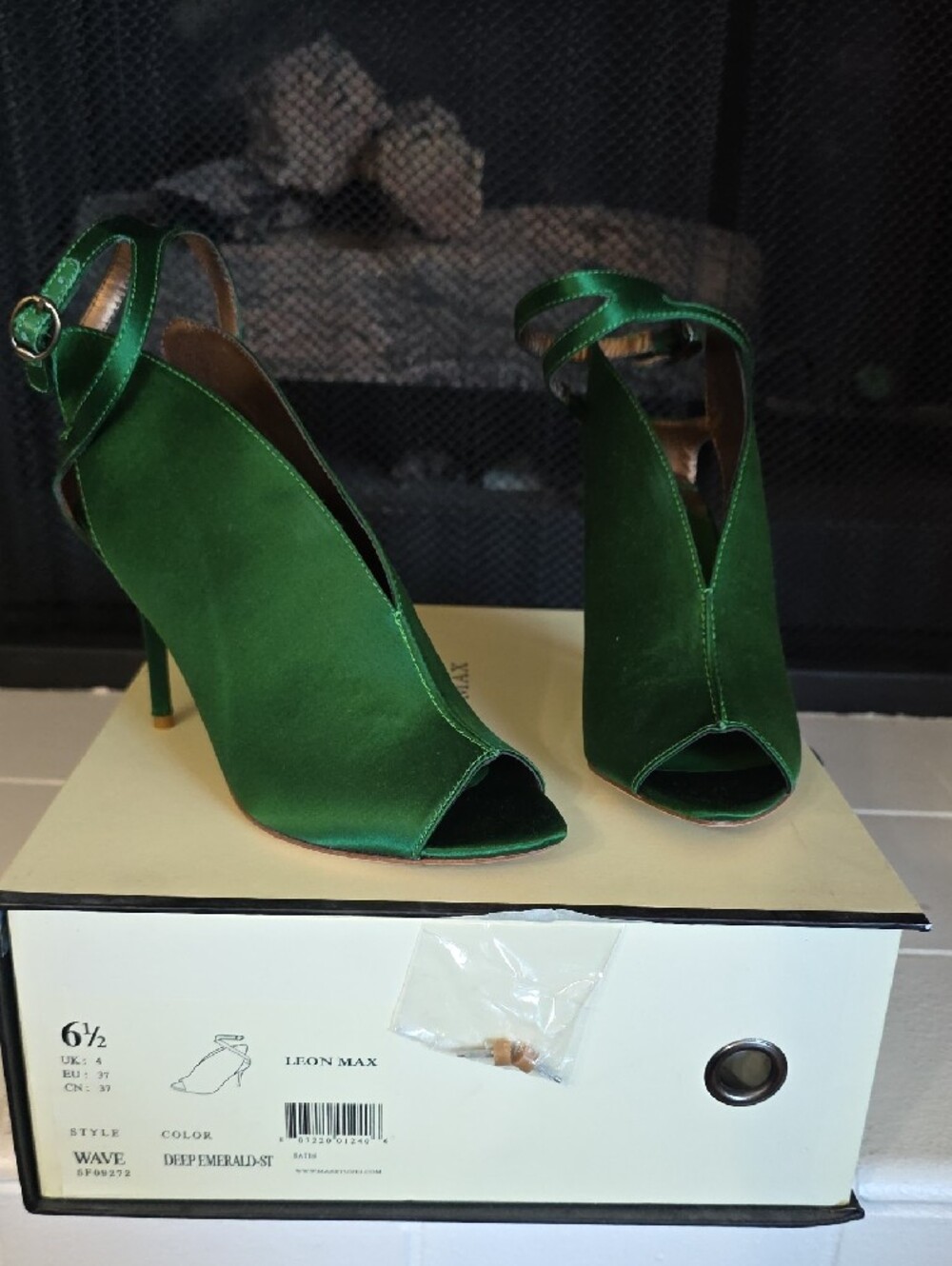 Leon Max Deep Emerald Open-Toe Ankle Strap Heels - Picture 4 of 11